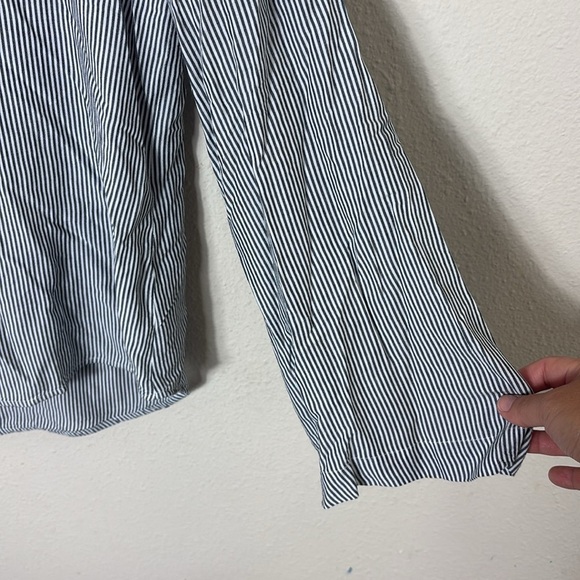Cloth & Stone Stripe Button Down Shirt grey white wide sleeves size M - Picture 4 of 8